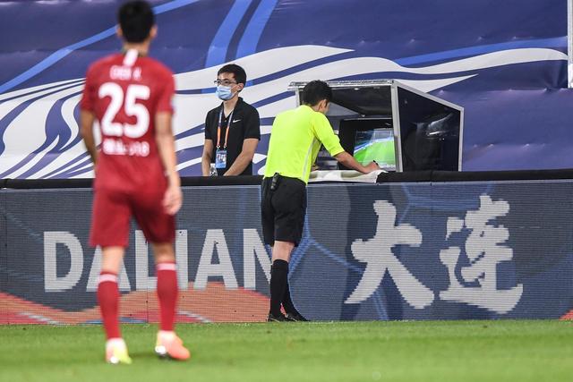 “格斗医生”全力冲击UFC首胜